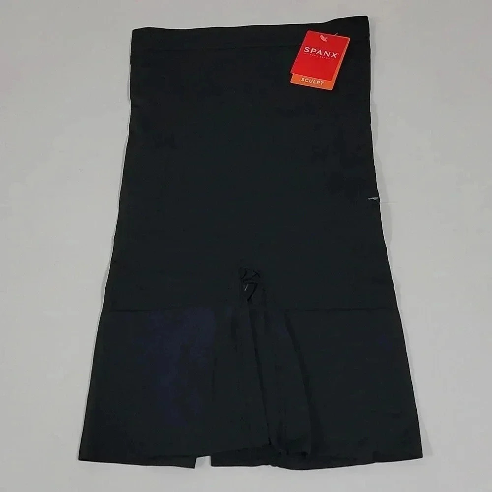 Spanx Slim Very Black High Waisted mid thigh shorts